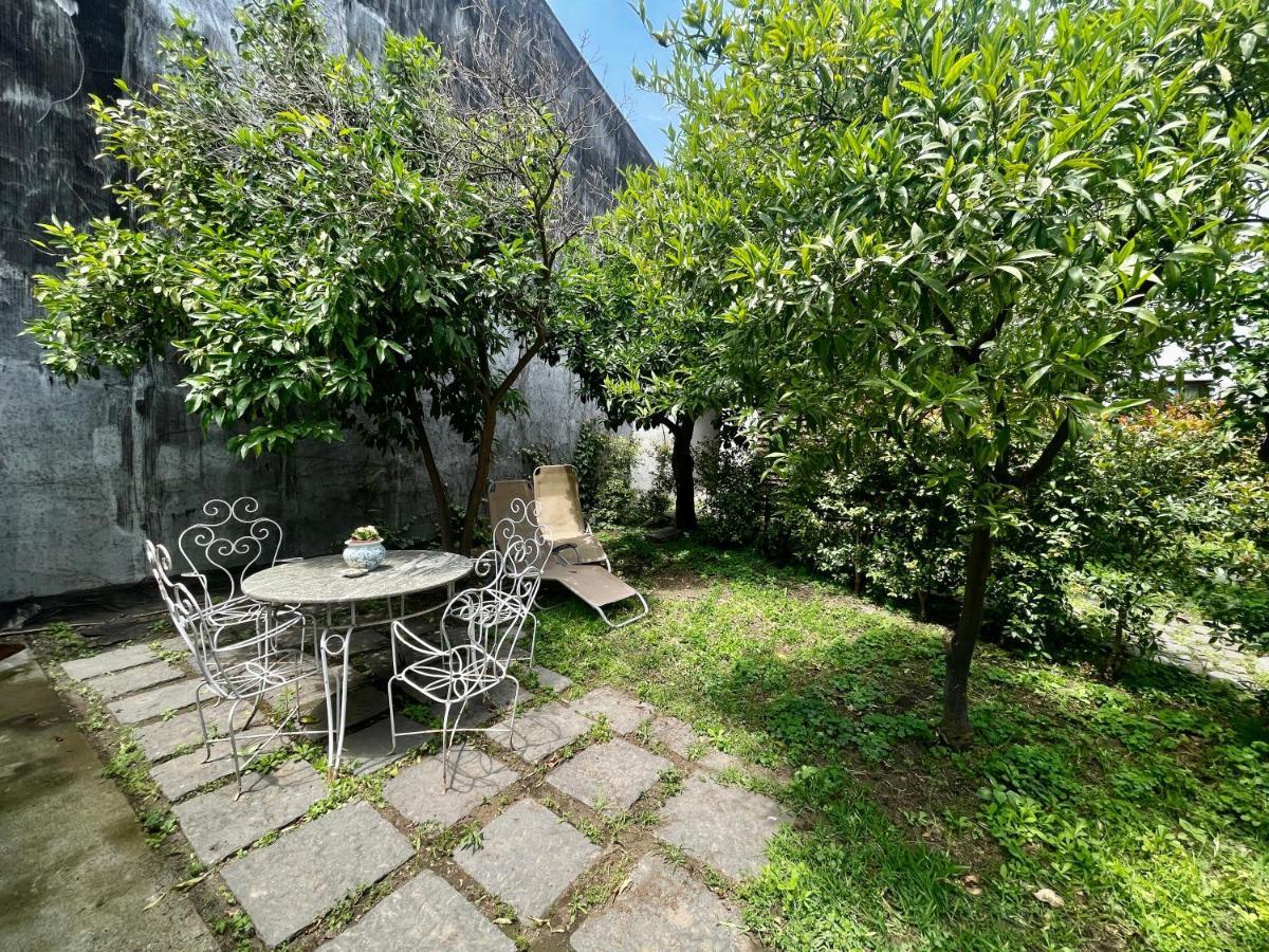 A Casa Nostra Hotel คาตาเนีย ภายนอก รูปภาพ